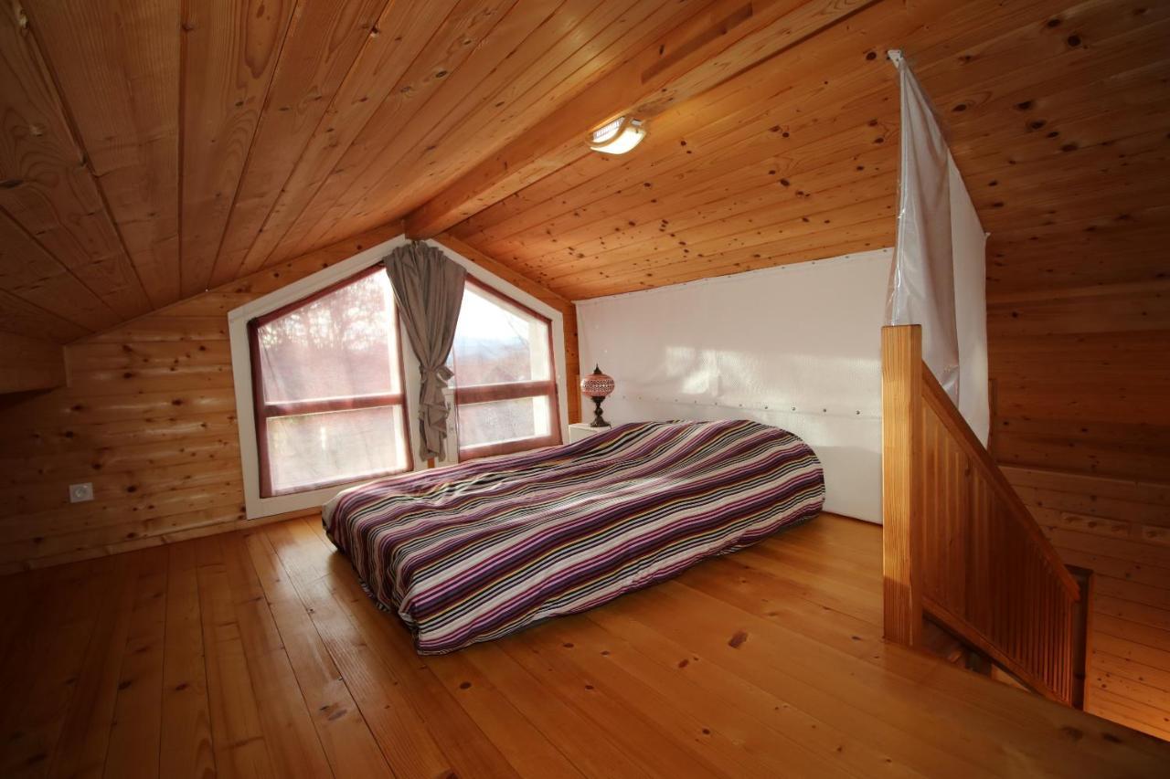 Apartamento Les Epiceas Chorges Exterior foto